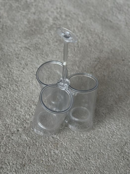 Stojak na butelki alkohole Tri’o Chaudfontaine design modern