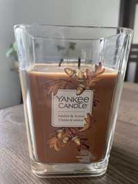 DOSTĘPNY Yankee candle amber and acorn