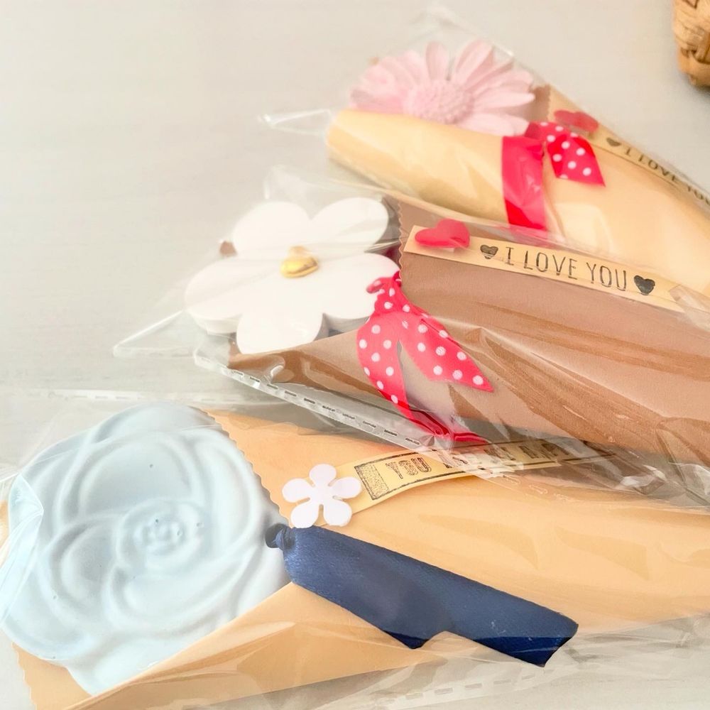 Flores em gesso perfumado