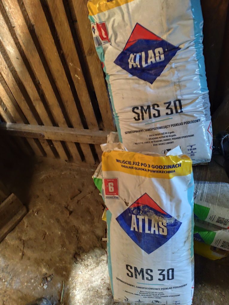 Wylewka samopoziomująca atlas