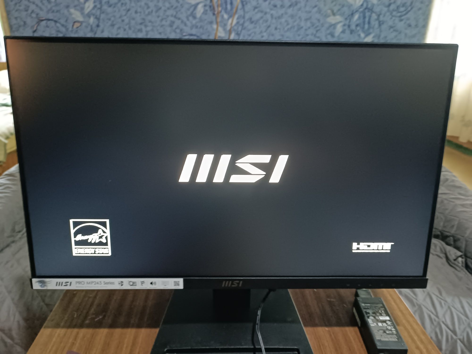Продам монитор MSI