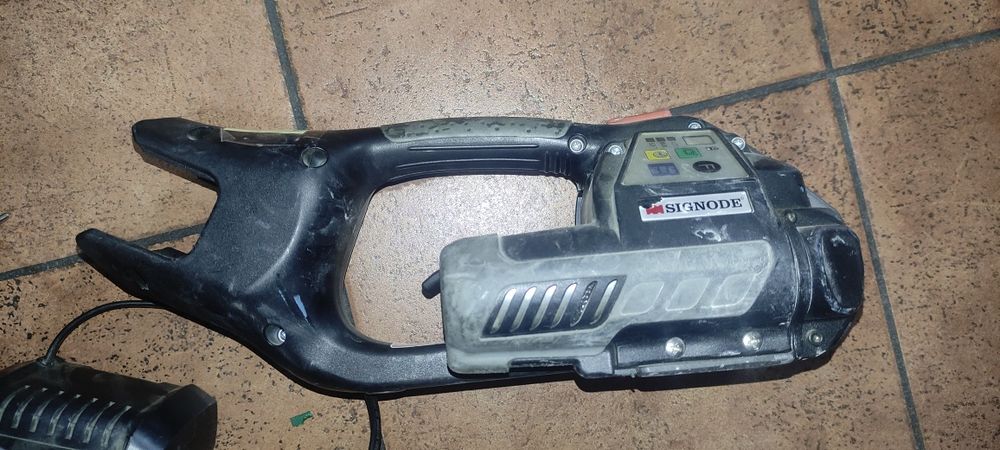 Bandownica akumulatorowa do paskowania palet SINGODE BXT2
