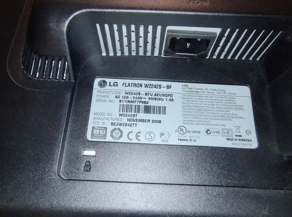 Monitor LG FLATRON W2242S-BF hdmi