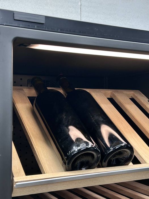 Винна шафа Bosch KWK36ABGA, винний холодильник 370л