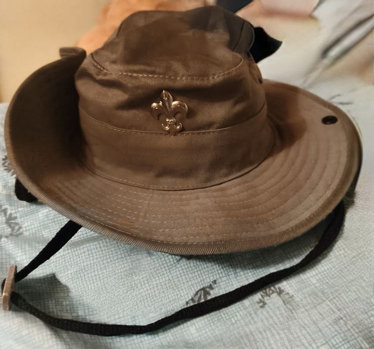 Sprzedam kapelusz harcerski rozmiar 53 nowy bez metki