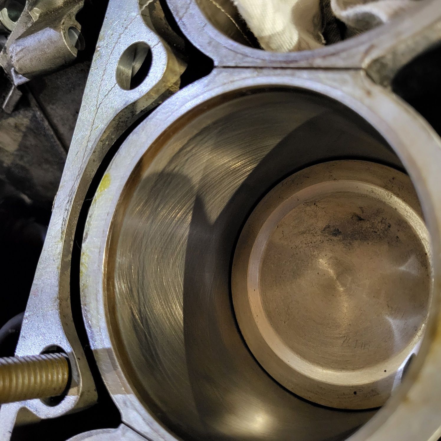 Silnika dół kompletny to volvo s80 2,5 turbo