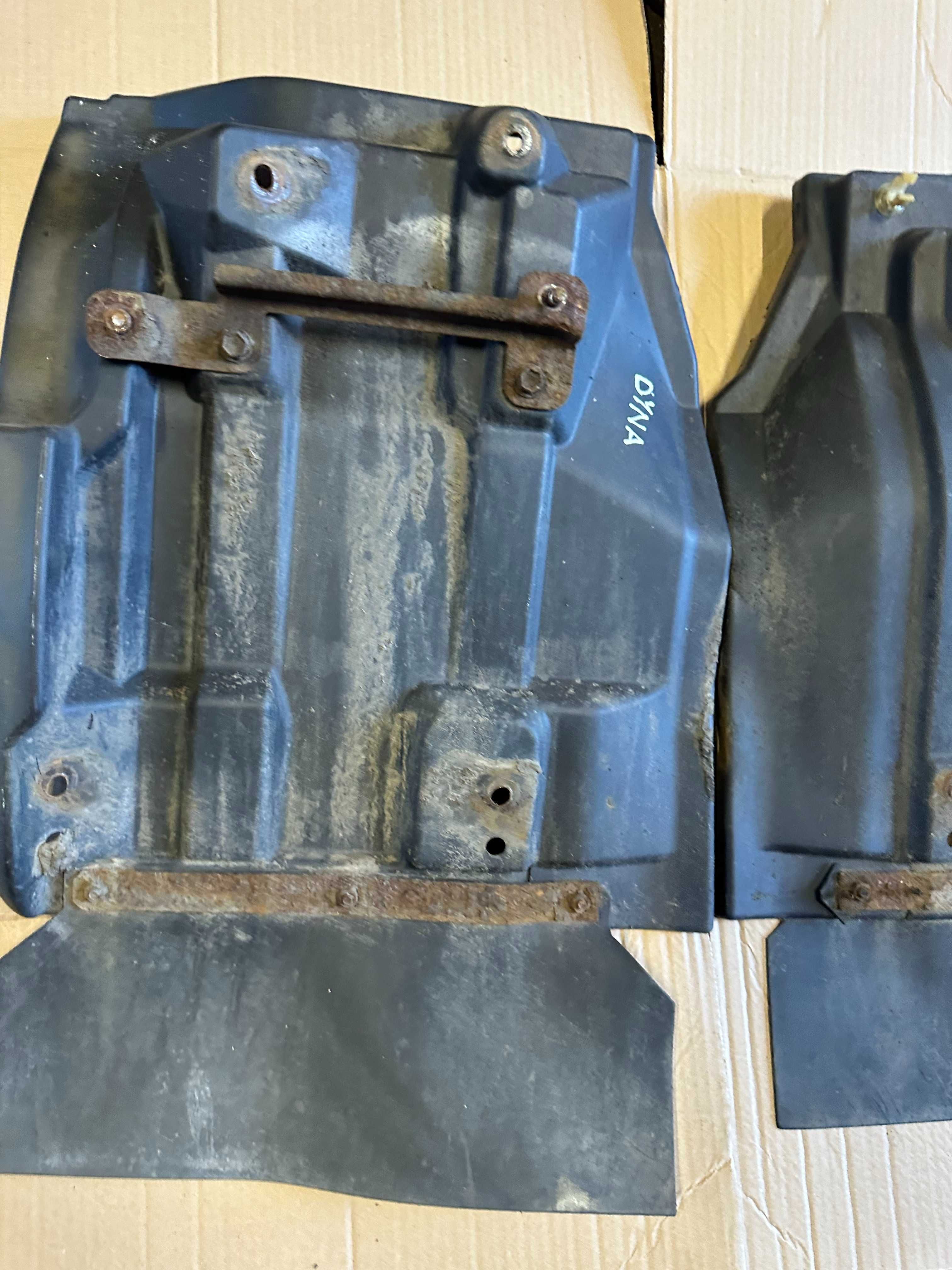 Toyota Dyna 100 150 Chlapacz Nadkole 01-12