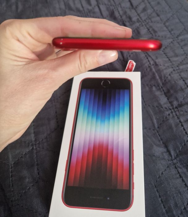 iPhone SE 2022 3gen, Red, 128 GB