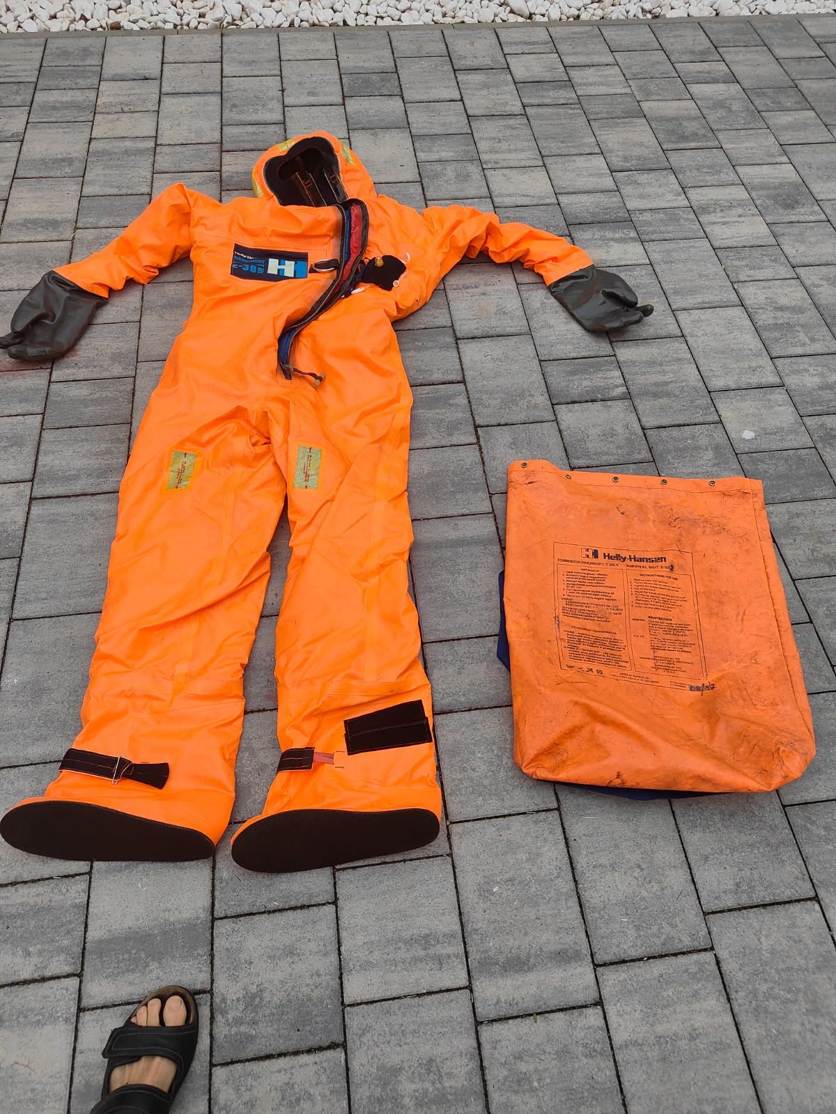 Kombinezon ratunkowy E-305 HELLY HANSEN do XXL
