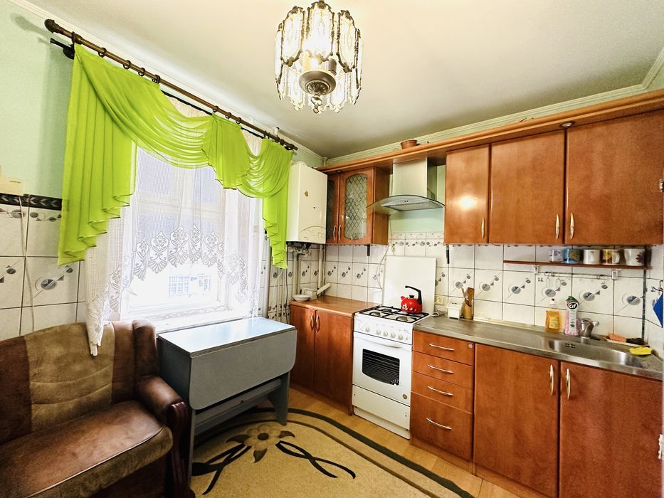 Оренда 2 кім квартири з і/о