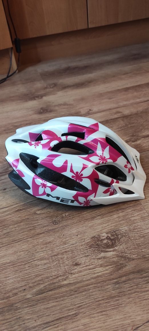 Kask rowerowy MET