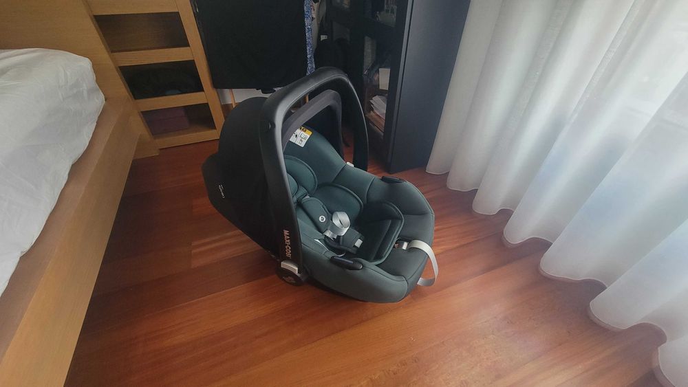 Maxi-Cosi CabrioFix i-Size + Base ISOFIX CabrioFix i-Size