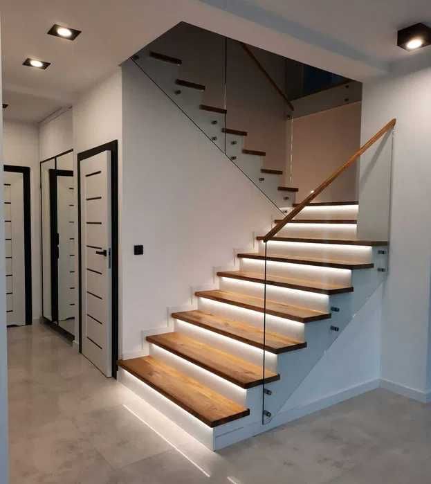 Schody drewniane na wymiar - klasyczne i dywanowe