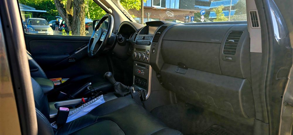 Nissan Pathfinder 2.5 dCi Elegance LE