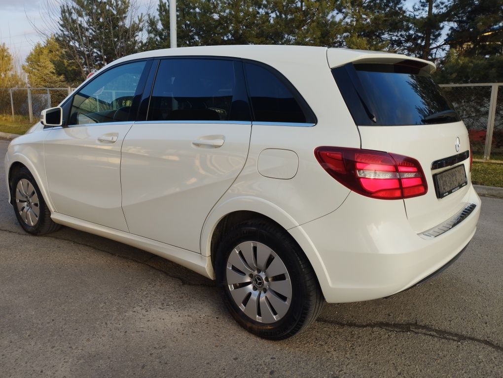 Mercedes B 250 електро 2015 31 kwt
