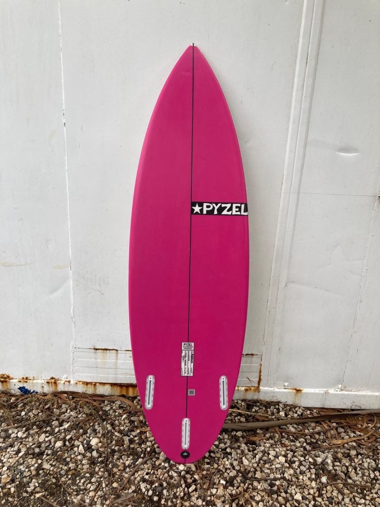 Prancha surf Pyzel 5’7 e Polen 5’6