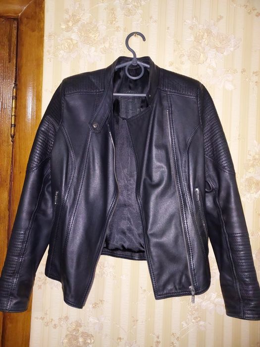 Піджак шкіряний чорного кольору
