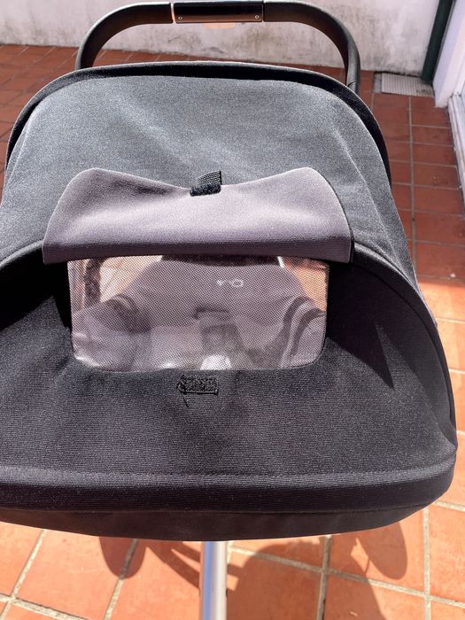 Carrinho de bébé + cadeira auto + base isofix