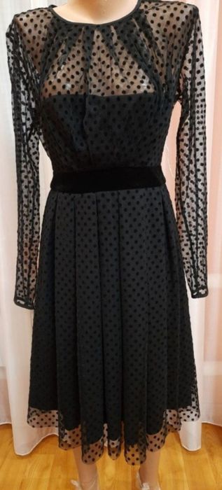 Сукня в сіточку, чорне.