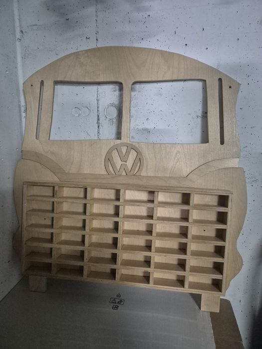 Półka na samochodziki