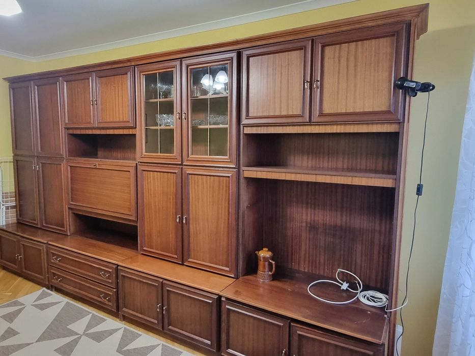 Oddam za darmo duży segment 400x220 cm z barkiem, szafą i witryną