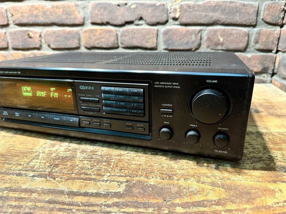 Amplituner Onkyo TX-8210 R