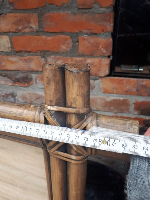 Solidna rama do lustra