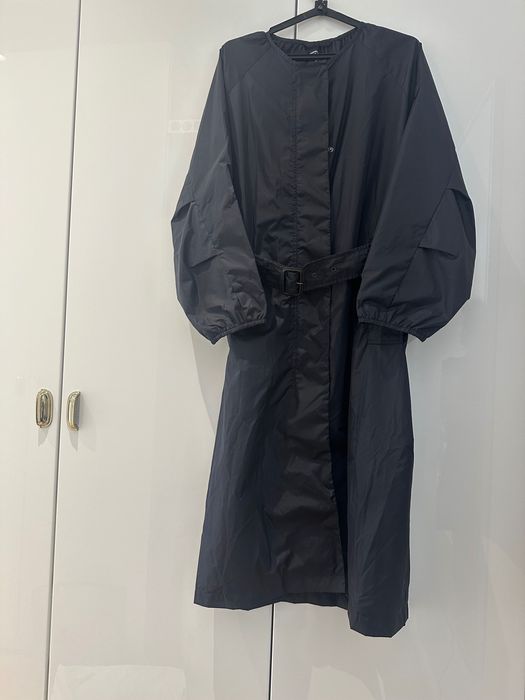 Płaszcz/ Trencz w kolorze czarnym. Save the duck.