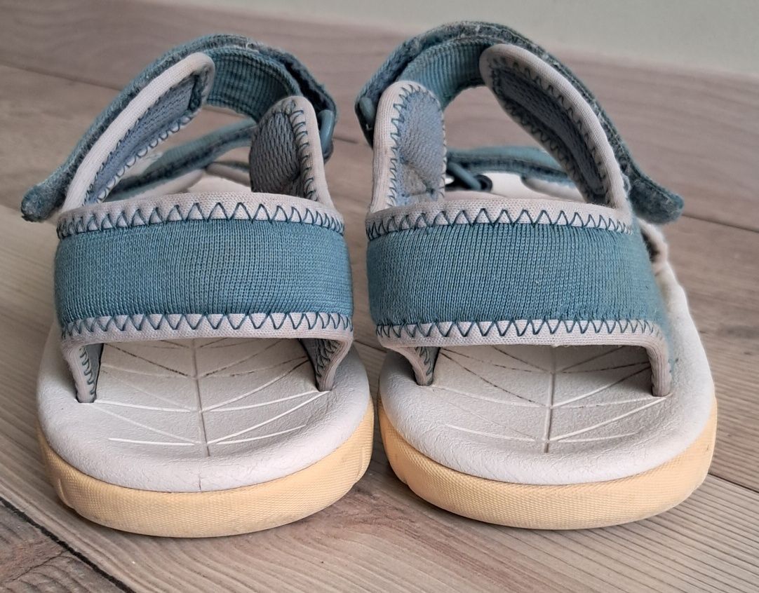 Сандалі Clarks (р.33)
