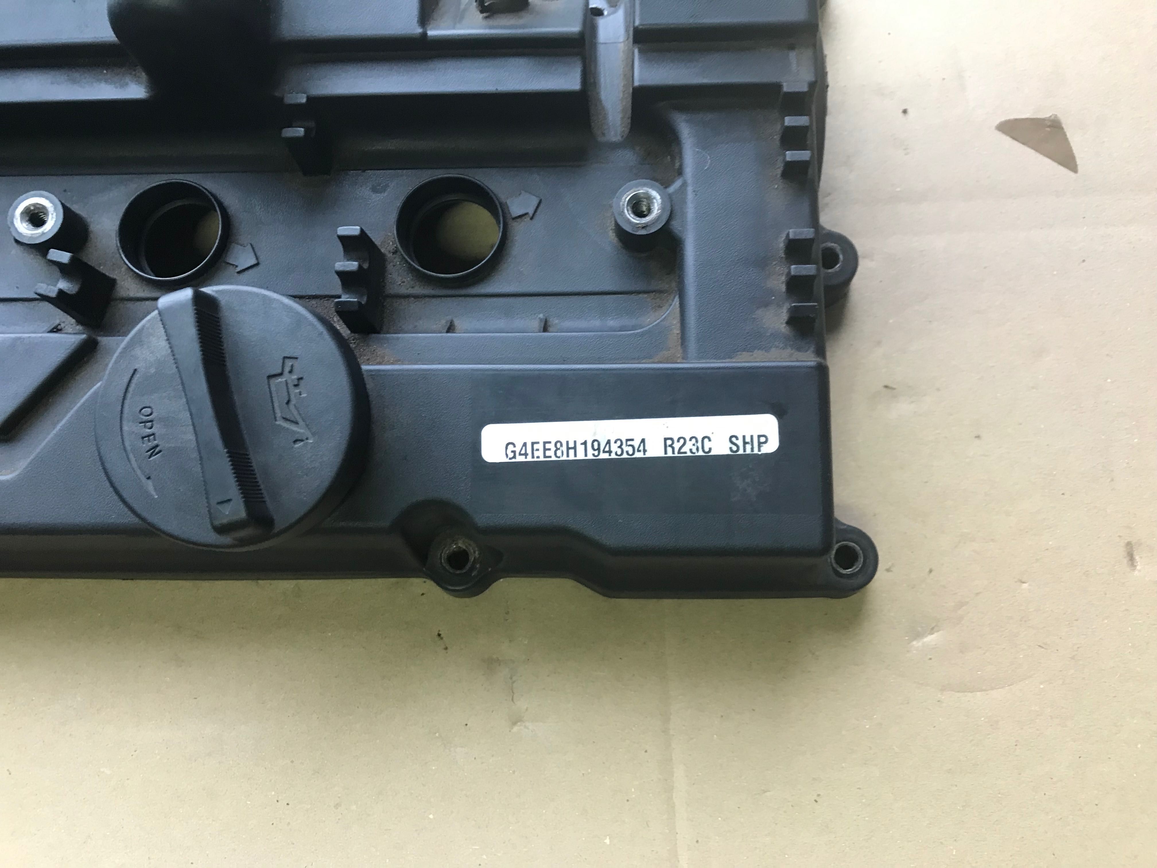 HYUNDAI, KIA RIO 1.4 16V ,pokrywa zaworow  G4EE