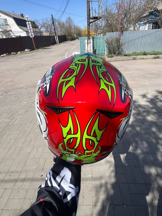 Продам шлем в немоганому стані