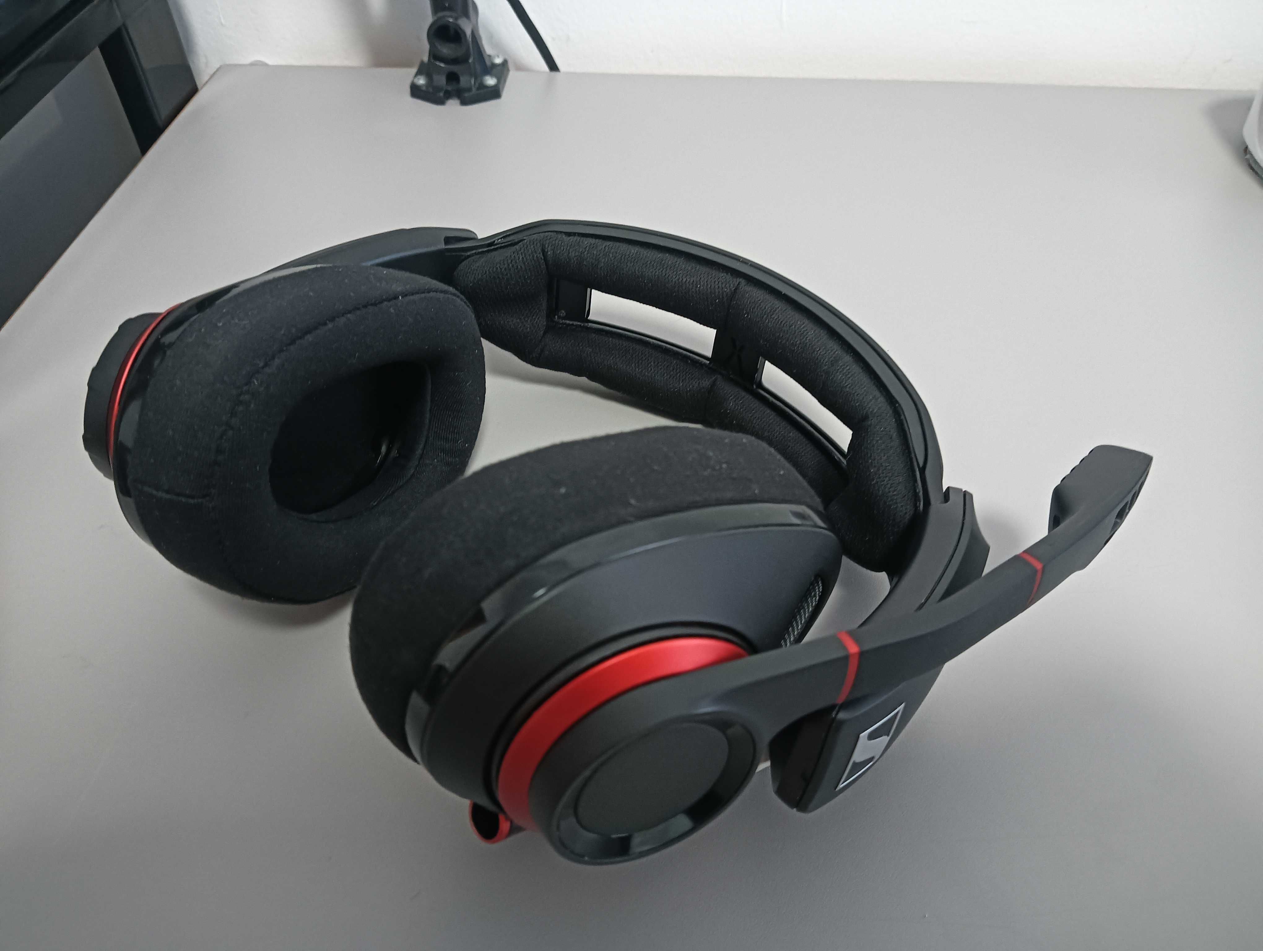 Vendo Conjunto: Headset Sennheiser GSP 500 + Amplificador GSX 1000