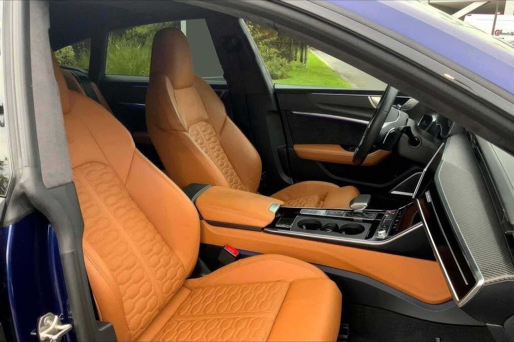 Audi RS7 quattro      2021