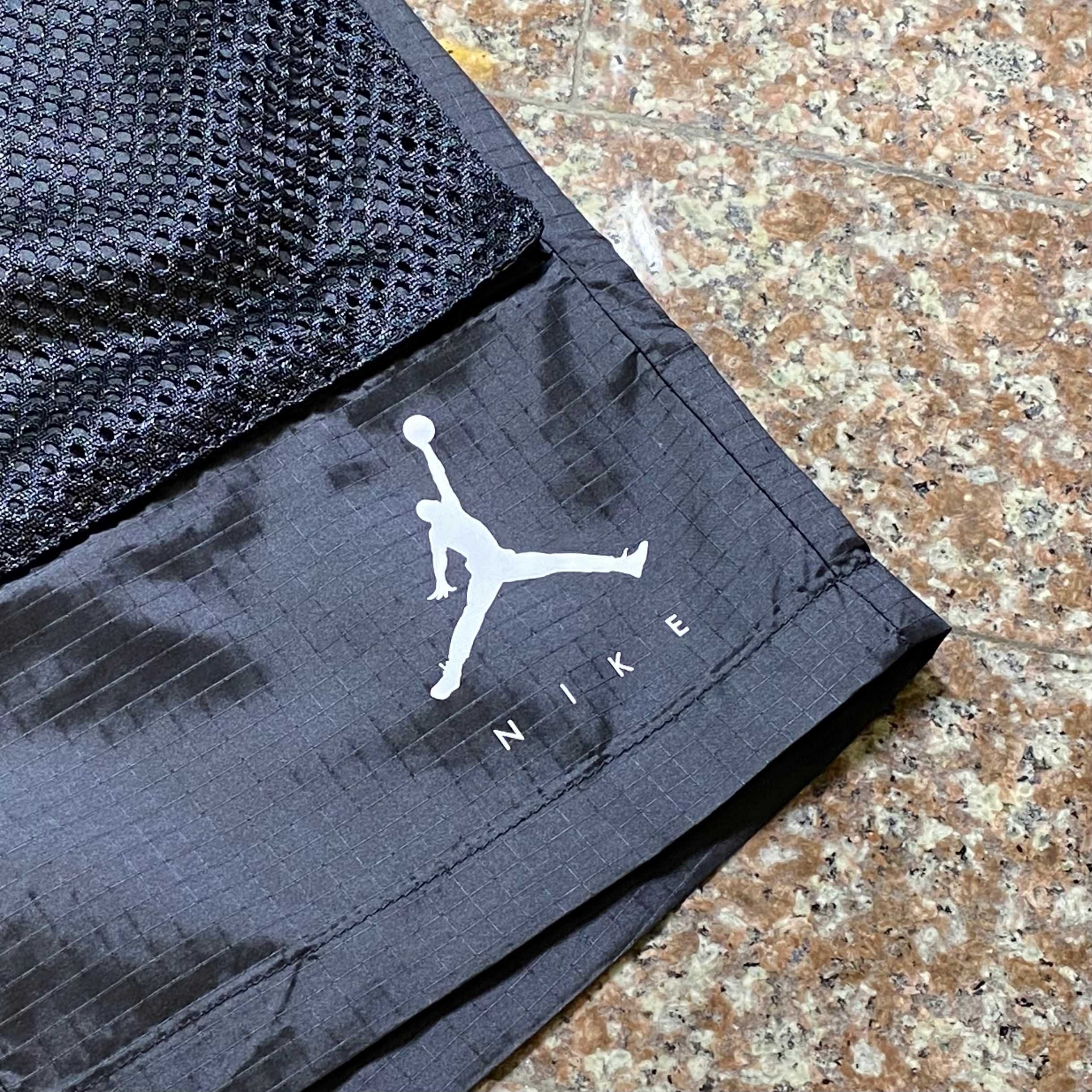 Шорти Nike Jordan Jumpman Woven Statement Shorts DM1407-010