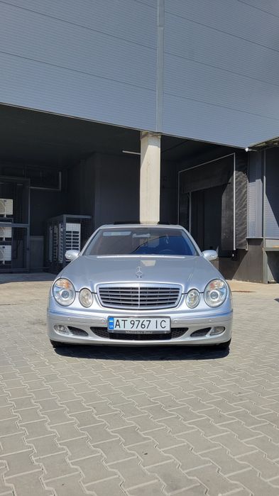 Продаю Mercedes-Benz W211 2.2 cdi автомат