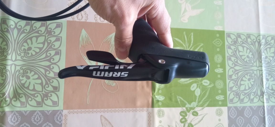 Manete e pinça de travão SRAM Apex 1 , 11v