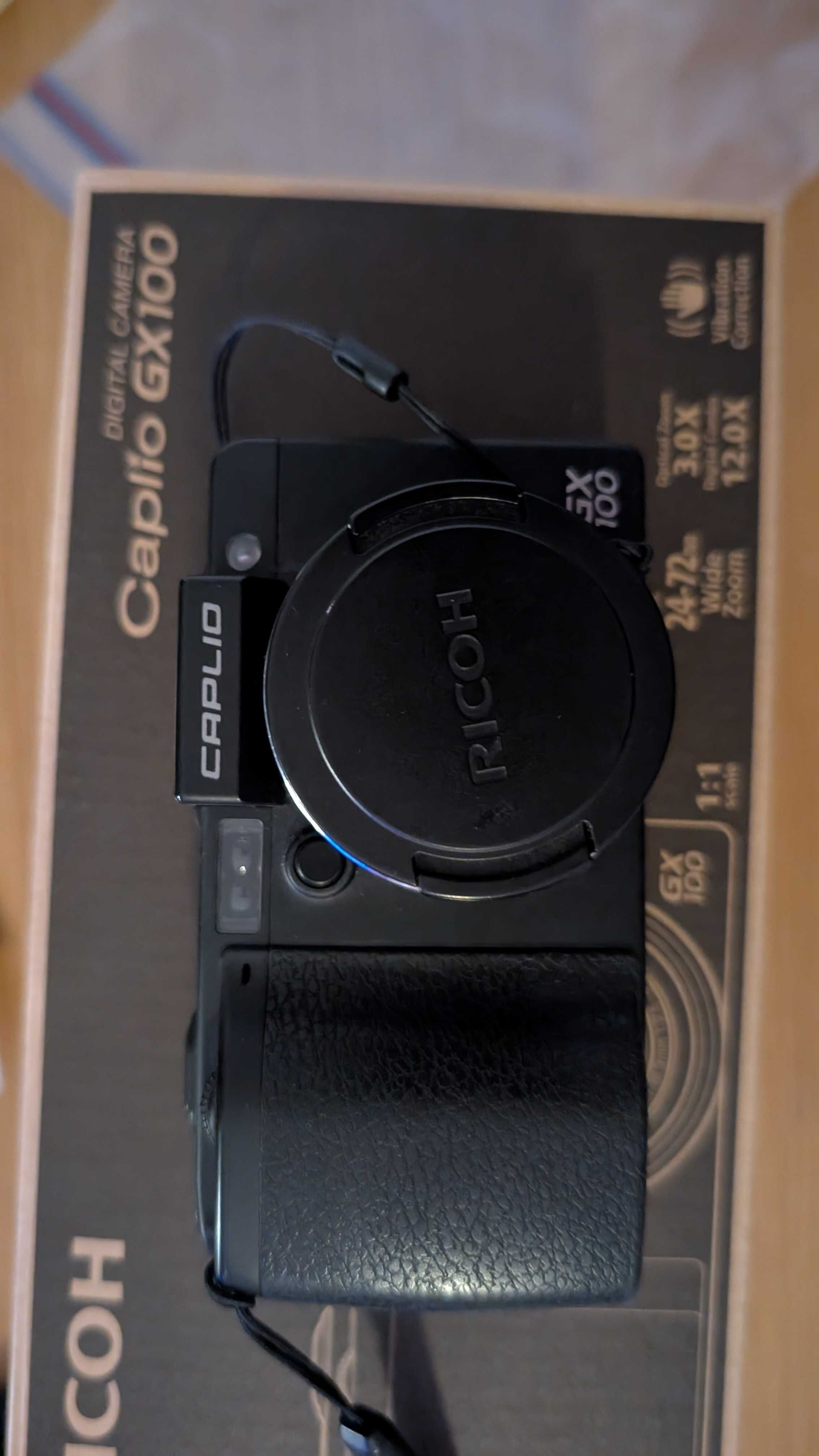 RICOH GX100 10.0 MP Digital Compact Camera w/ VF-1 Finder