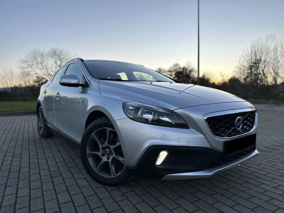 Volvo V40 Cross Country Ocean Race, Skóra, Grzane fotele, Parktronic,Led,Nawigacja