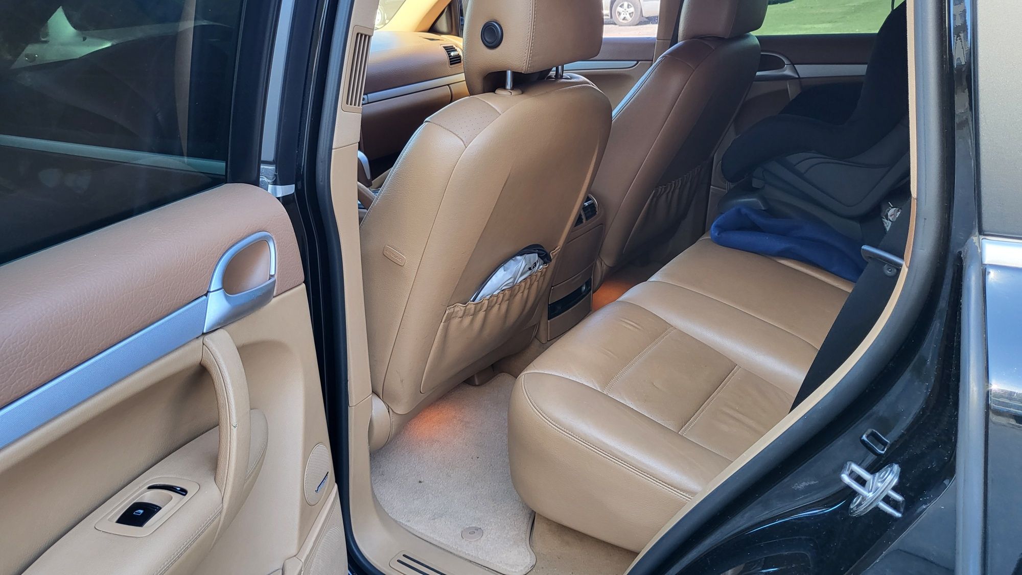 Porsche cayenne 2008