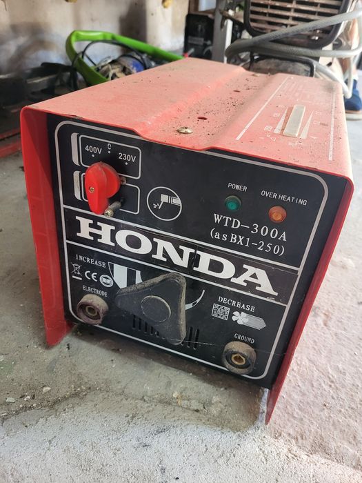 Spawarka Honda z pełnym wyposażeniem, działa, używana sporadycznie