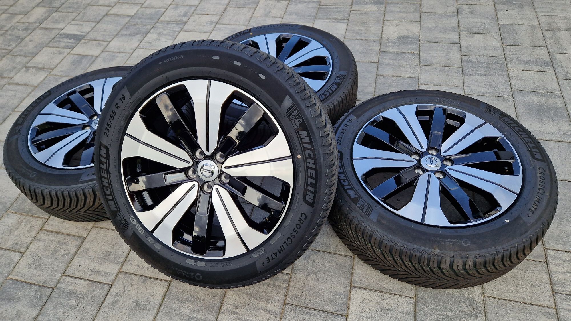 Alufelgi koła Volvo 5x108 xc60  xc40 19 cali nowe opony Michelin 235/5