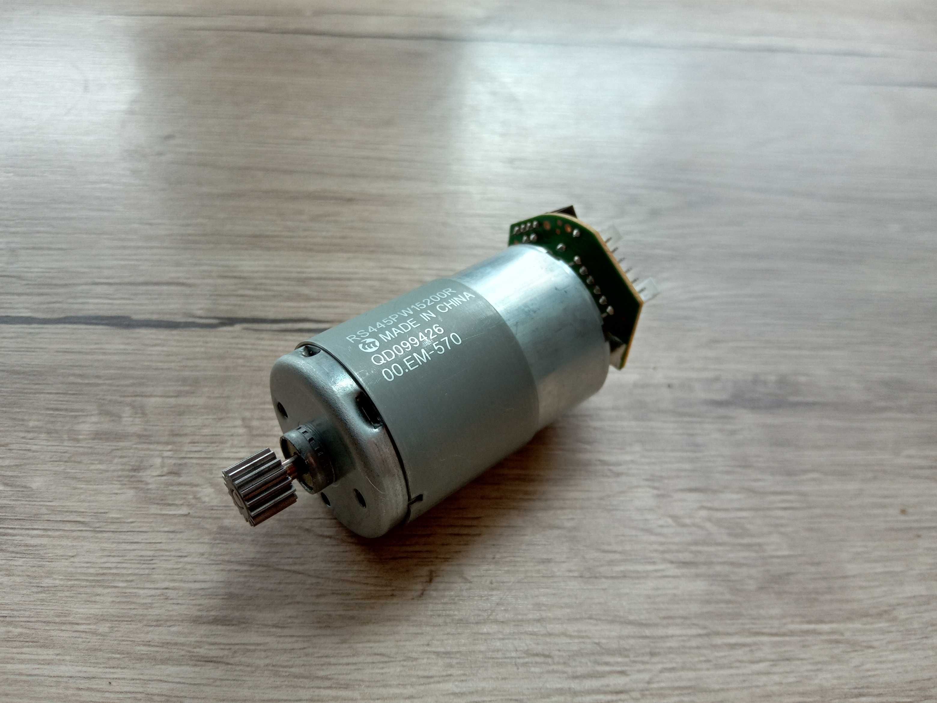 Silnik DC RS445PW15200R 24V – używany, w 100% sprawny