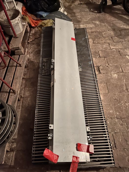 Grzejnik kanalowy podlogowy