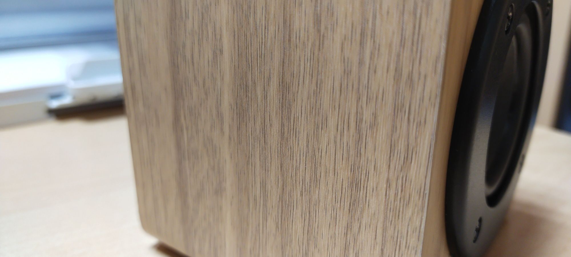 Głośnik bezprzewodowy, bluetooth nowy koloru drewna