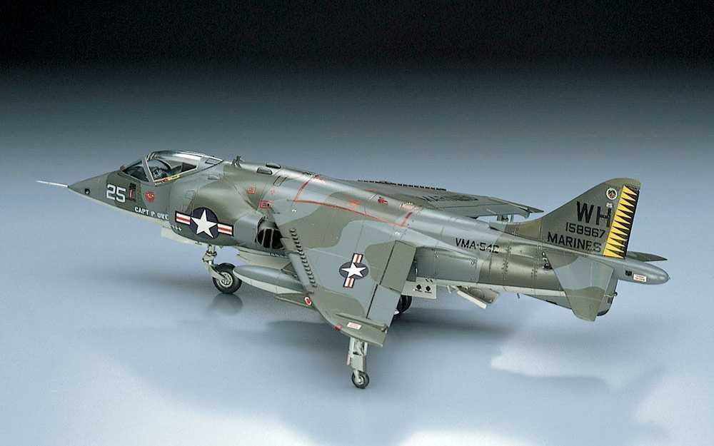 Hasegawa B10 Av-8A Harrier 1/72