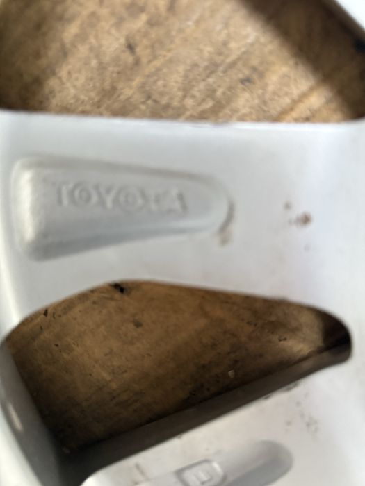 Диски оригінальні toyota Camry 40 55 70 avensis Corolla rav4 5 114 r16