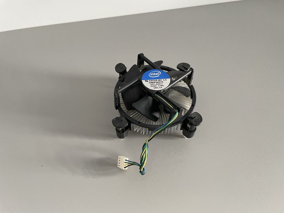 Супер вигода! Робочий лот для ПК, тягне ігри в 60 fps