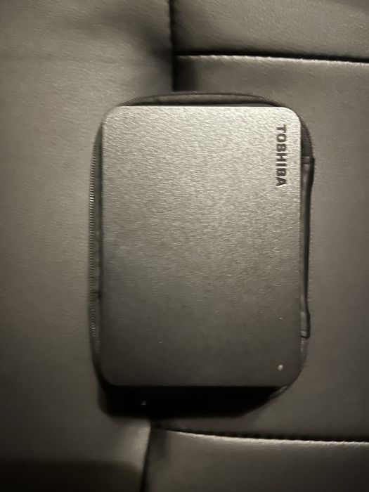 Жорсткий диск зовнішній TOSHIBA 2т