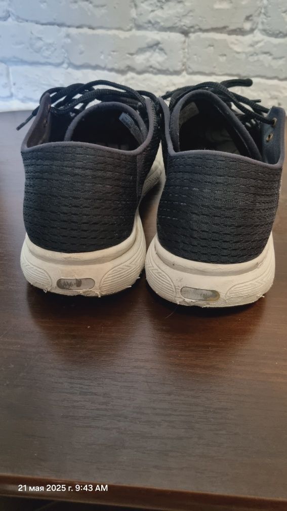 Летние кросовни,сетка Under Armour 31см.