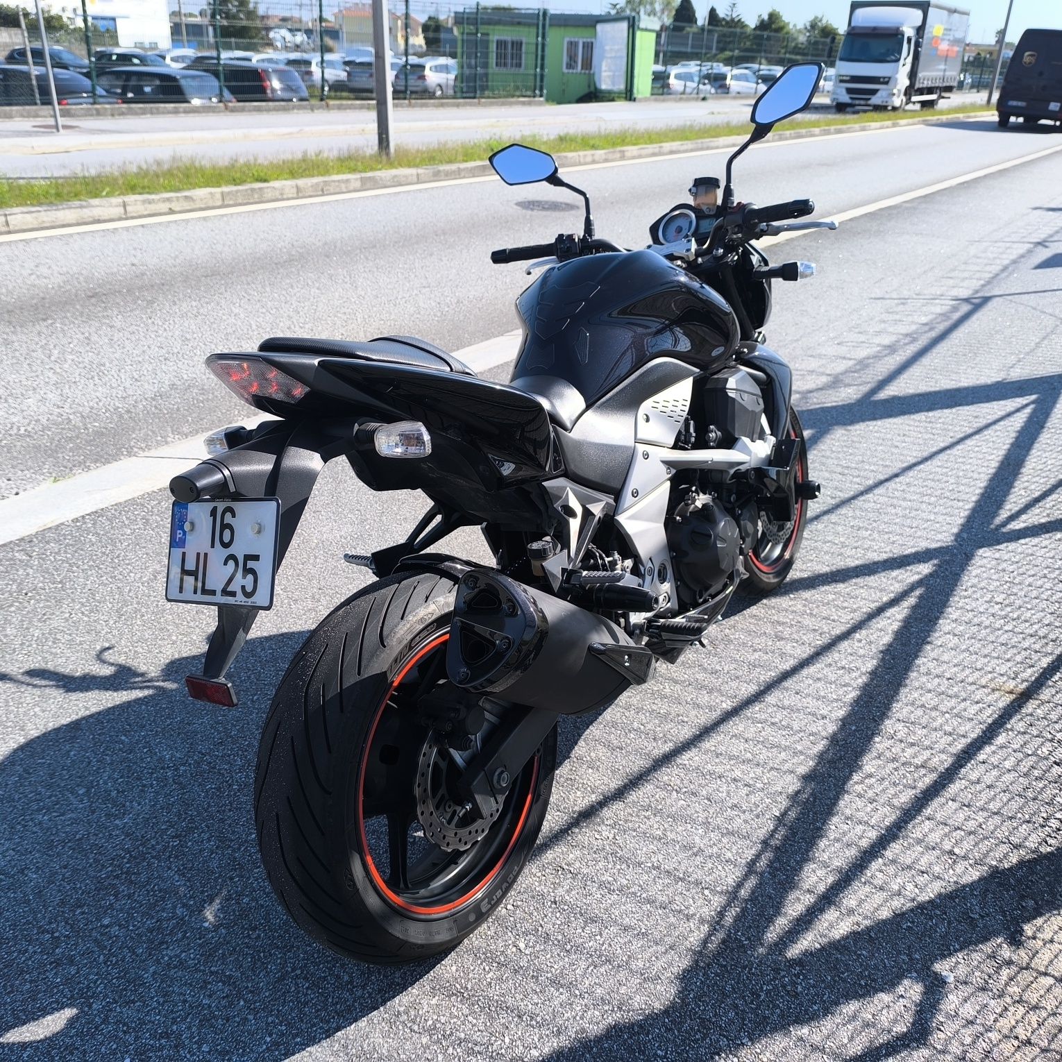 Kawasaki z750 Naked